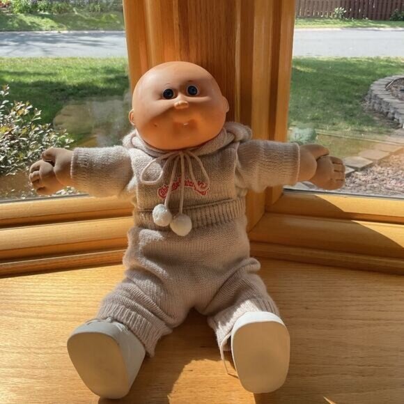 1978 1983 O.A.A CPK Cabbage Patch Kid Clothing and Shoes One Tooth Blue Eyes 16" - Picture 1 of 9